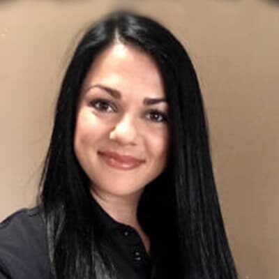 Chiropractor Painesville OH Rachel Young Chiropractor Painesville OH Rachel Young